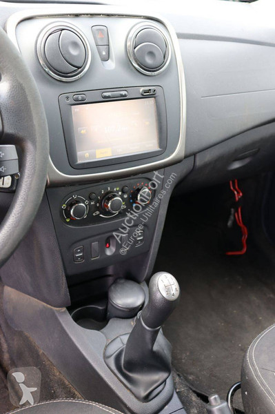 Haszongépjármű Dacia