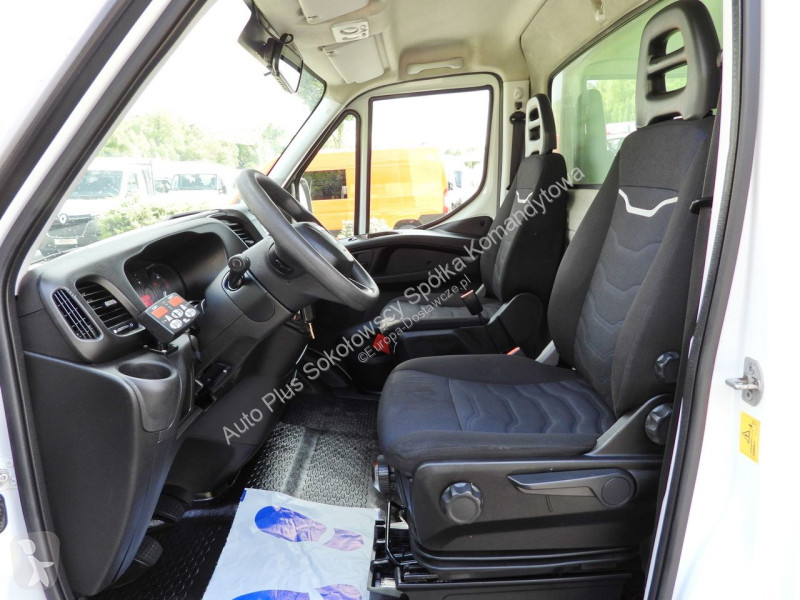 Veículo utilitário Iveco 35C14 DAILY