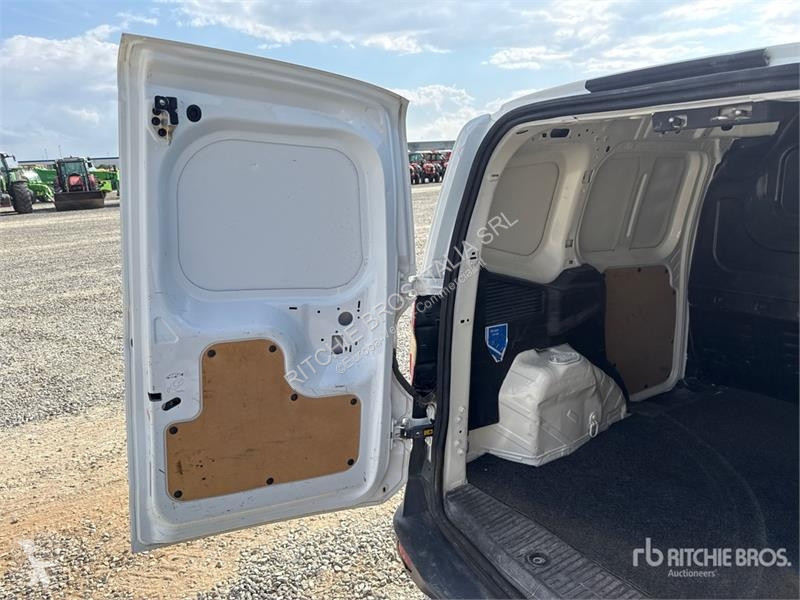Veículo utilitário Ford Courier Cargo Van
