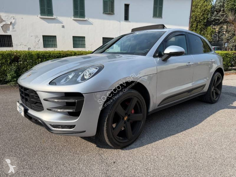 Véhicule utilitaire Porsche