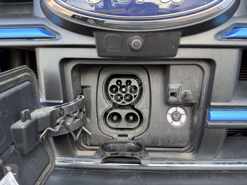Užitkové vozidlo Ford 68kWh 184PK L4H3 317km...