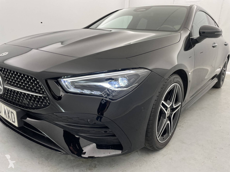 Véhicule utilitaire Mercedes CLA Shooting Brake...
