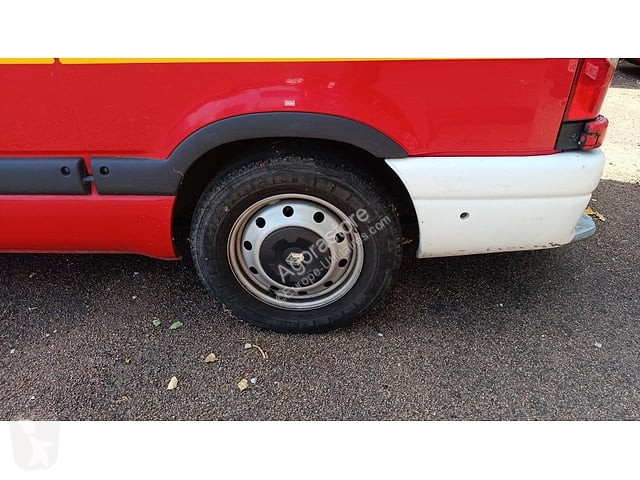 Коммерческий автомобиль Renault MASTER