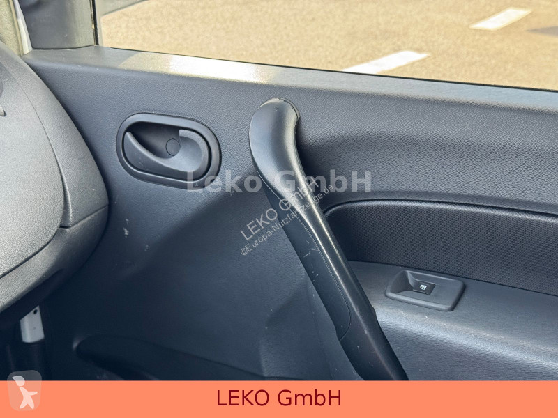 Коммерческий автомобиль Renault KANGOO EXPRESS...