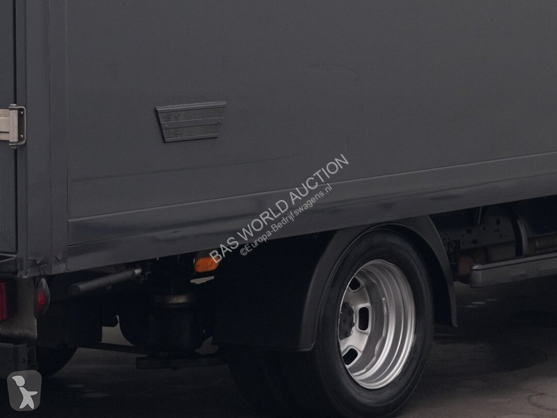 عربة نفعية Iveco 35C18
