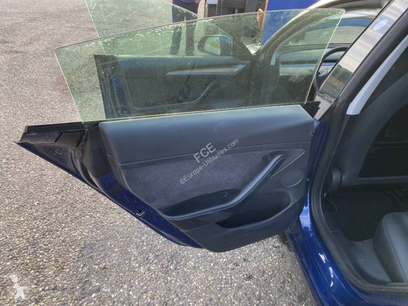 Véhicule utilitaire Tesla