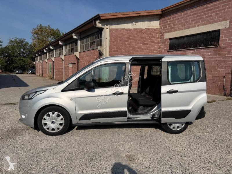 Véhicule utilitaire Ford