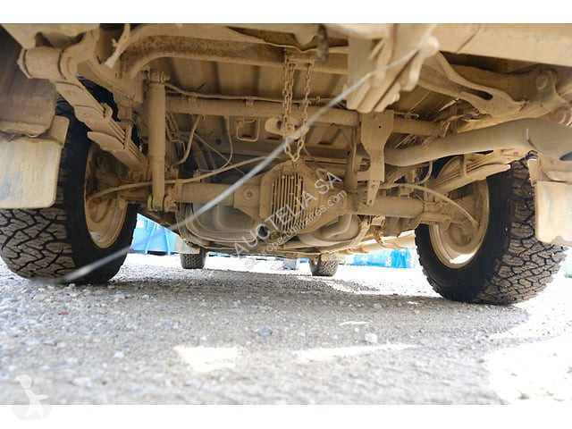 Véhicule utilitaire Nissan