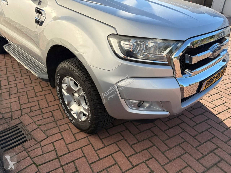 Véhicule utilitaire Ford 3.2 TDCI