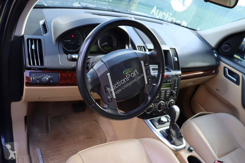 Véhicule utilitaire Land Rover HSE i6