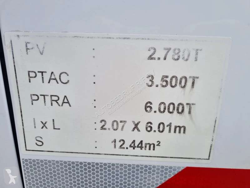 Véhicule utilitaire Renault 2.3 DCI Hoogwerker...