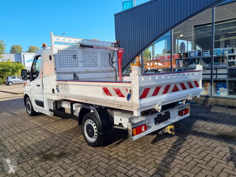 Véhicule utilitaire Renault 2.3 dci 146 pk...