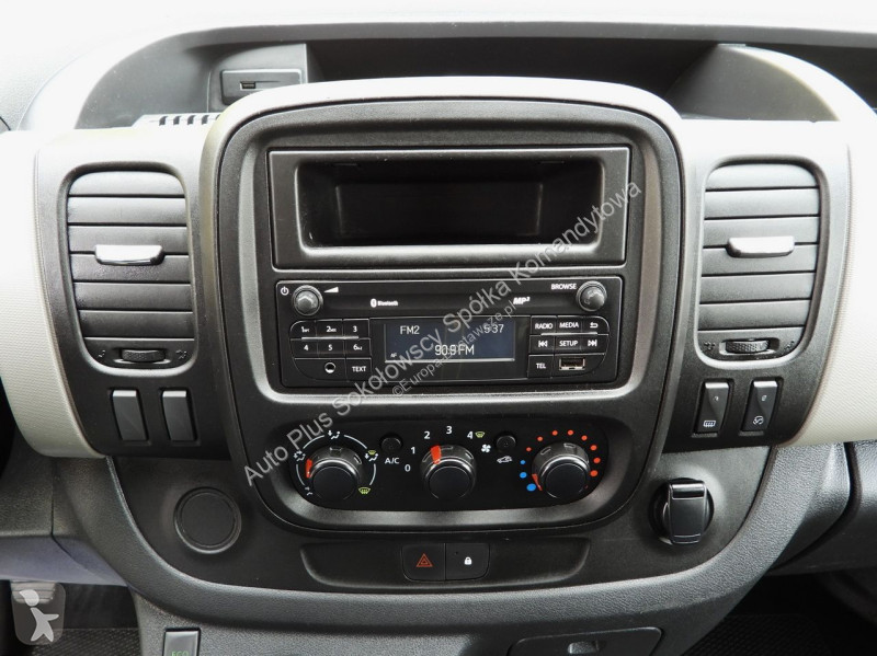 Véhicule utilitaire Renault  TRAFIC