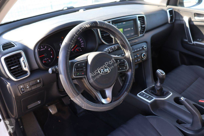 Véhicule utilitaire KIA