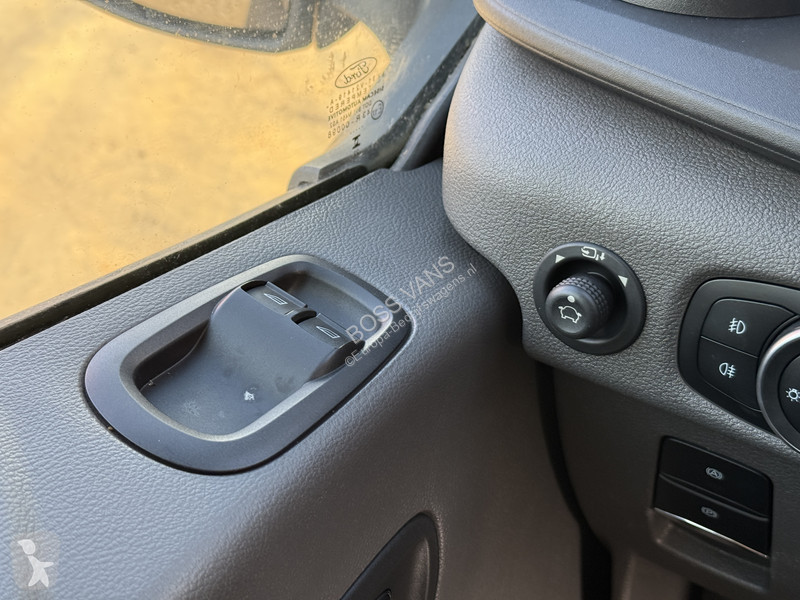 Véhicule utilitaire Ford e 68kWh 184PK E-