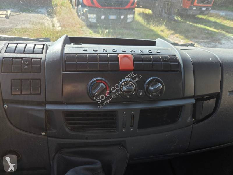 Iveco 80 E 19 van