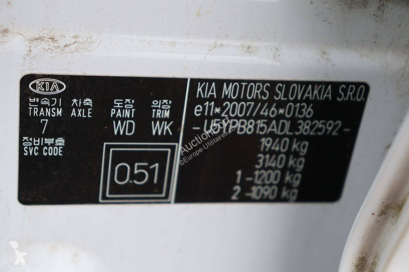 KIA  van