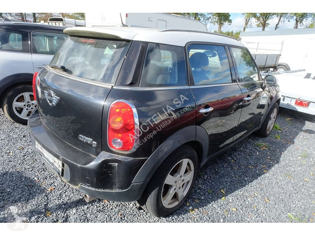Mini  van