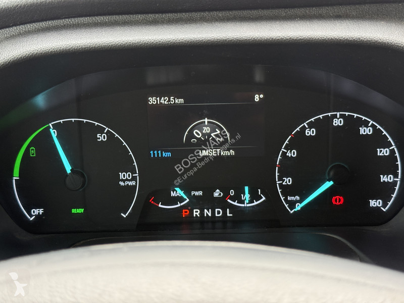 Užitkové vozidlo Ford 68kWh 184PK L4H3 317km...