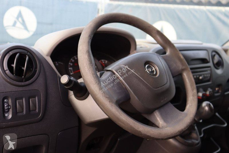 Véhicule utilitaire Opel