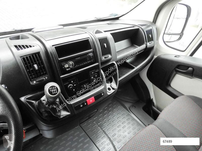 Autoutilitară Peugeot BOXER PLANDEKA WINDA 8...