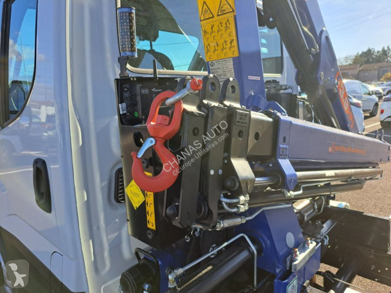 Autoutilitară Iveco 35C18 180CV 3L BENNE PM