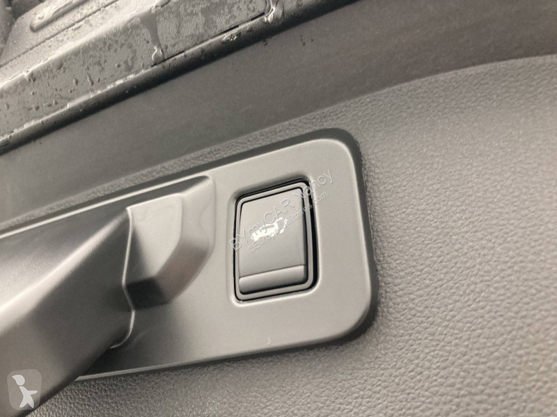 Veicolo commerciale Renault Scenic E-Tech...