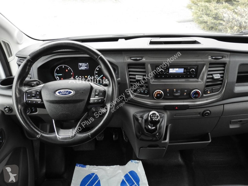 Véhicule utilitaire Ford TRANSIT FURGON...