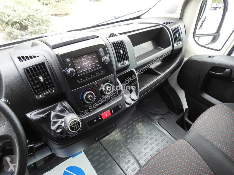 Autoutilitară Peugeot BOXER FURGON CHŁODNIA...