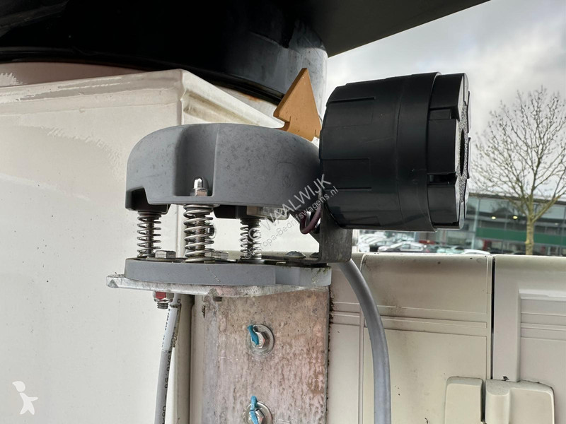 Véhicule utilitaire Iveco 35S14 APK 29-08-2026,...