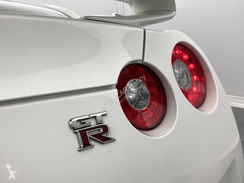 Autoutilitară Nissan GT-R 3.8 V6 530