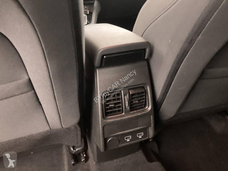 Autoutilitară Renault Arkana mild hybrid 140...