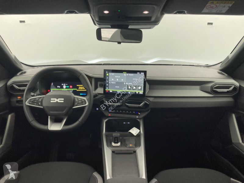 Veicolo commerciale Dacia Bigster Hybrid 155