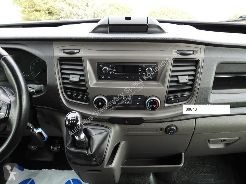 Véhicule utilitaire Ford TRANSIT  FURGON...