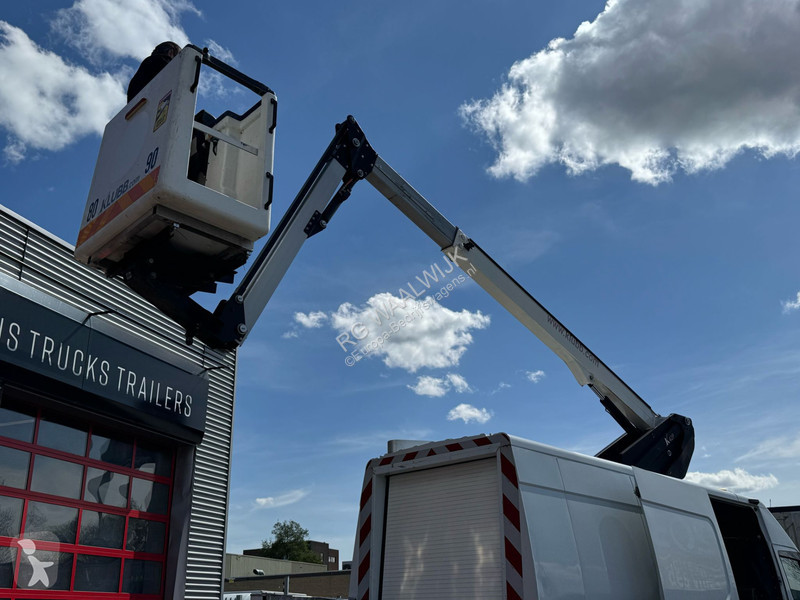 Nyttofordon Iveco 2 persoonslift, 15 meter...