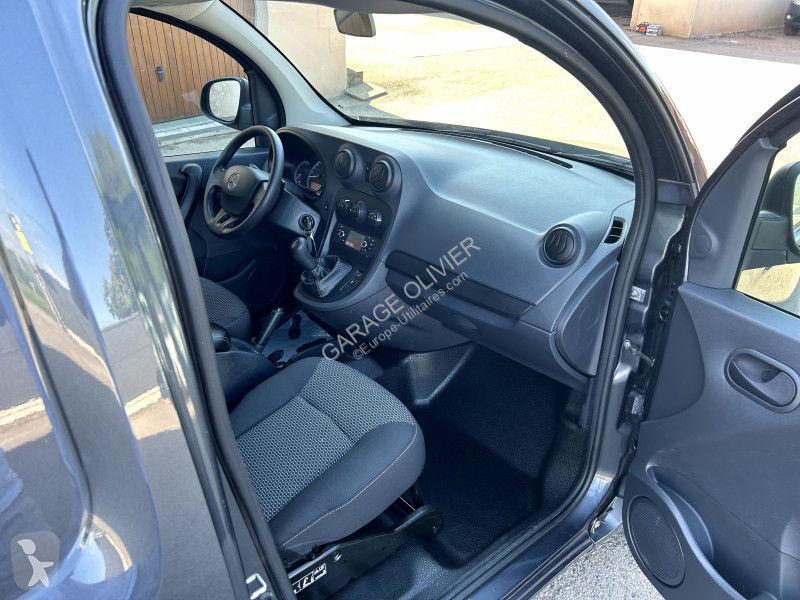 Véhicule utilitaire Mercedes Compact 109 1.5...
