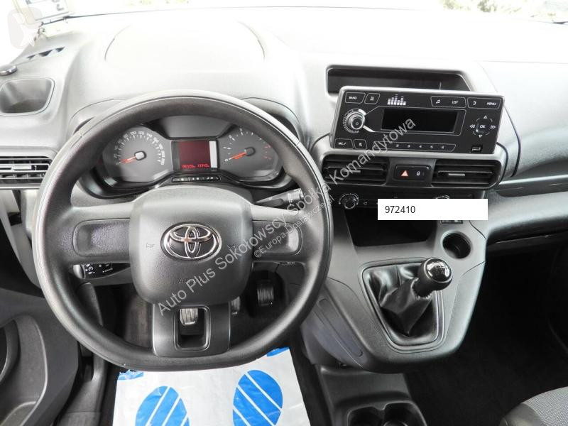 Užitkové vozidlo Toyota CITY  FURGON CHŁODNIA...