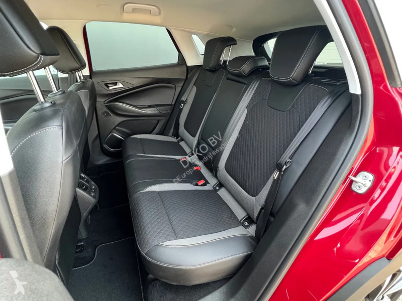 Autoutilitară Opel 1.2 Turbo Business Executive...