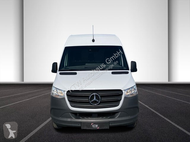 Veicolo commerciale Mercedes 317...