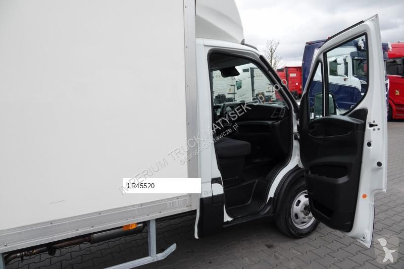 Autoutilitară Iveco DAILY 3,0 D