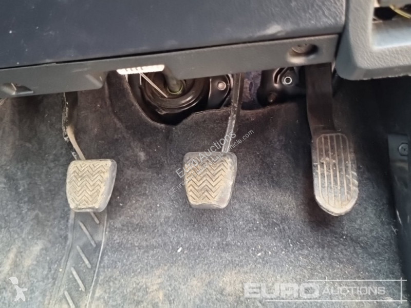 Véhicule utilitaire Toyota Hilux Invincible