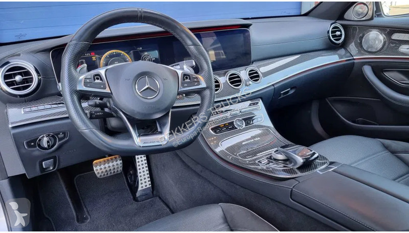 Autoutilitară Mercedes