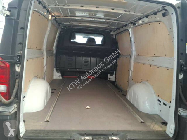 Autoutilitară Mercedes Vito KA...