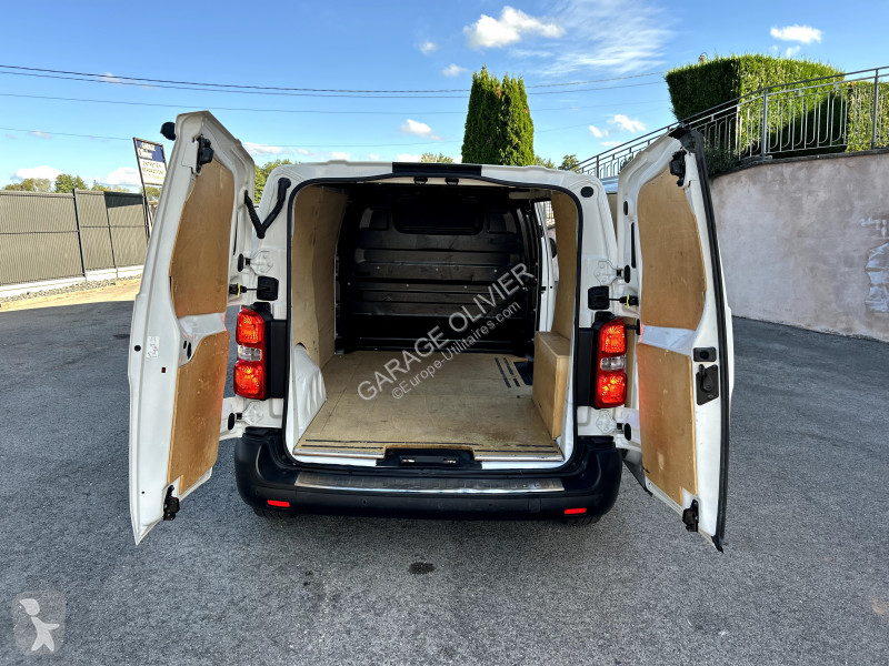 Peugeot 1.6 Bluehdi 95 Premium Pack van