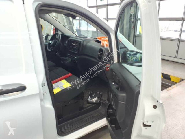 Furgoneta Mercedes Vito KA...