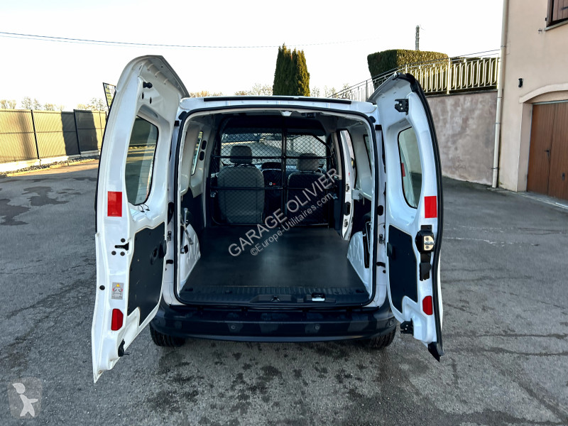 Véhicule utilitaire Renault Maxi Grand Volume...