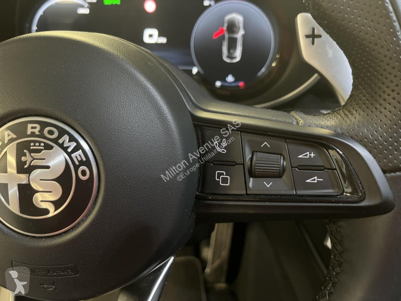 Samochód dostawczy Alfa-Roméo STELVIO 2.2 D -...