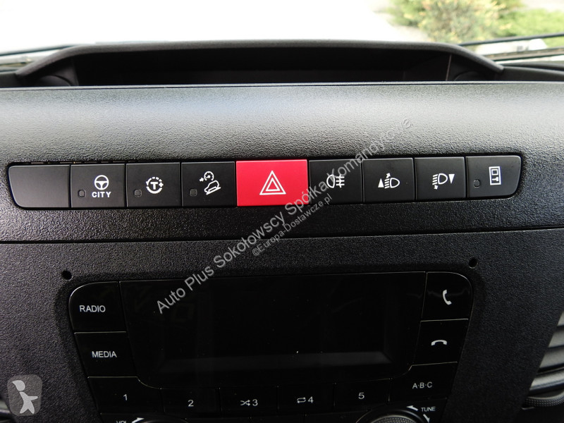 Лекотоварен автомобил Iveco 35C14 DAILY