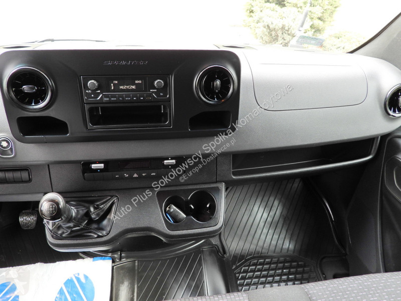 عربة نفعية Mercedes 23ASTER