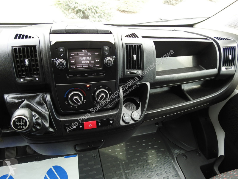 Samochód dostawczy Peugeot  BOXER